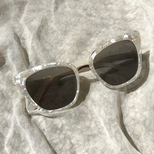 Pearly Frame Sunglasses